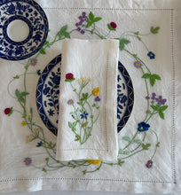 Load image into Gallery viewer, Spring Circle Floral Napkin & Placemat Set – ON BACKORDER