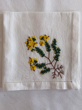 Load image into Gallery viewer, Yellow Floral Napkin &amp; Placemat Set – ON BACKORDER
